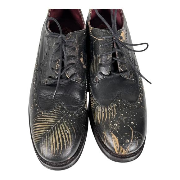 TED BAKER TROPICAL WINGTIP SHOES MISMATCH SIZES 9 RIGHT, 9.5 LEFT - Picture 2 of 9